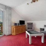 Haus Schoenblick Appartement *