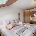 Haus Schoenblick *