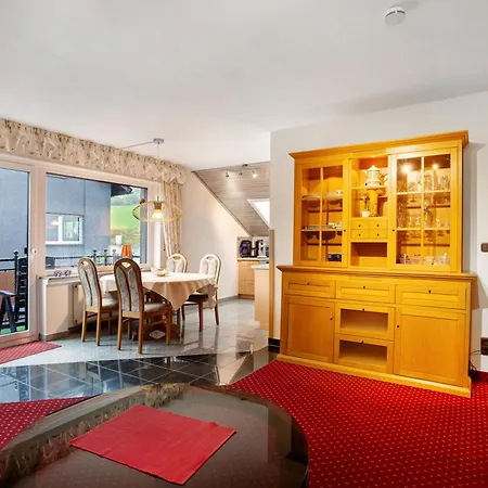 公寓 Haus Schoenblick *