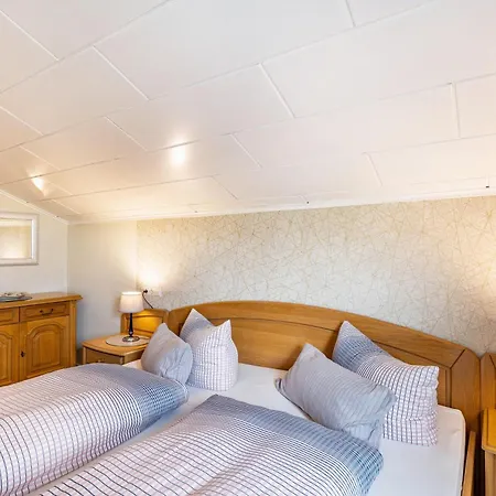 Haus Schoenblick Apartmán *