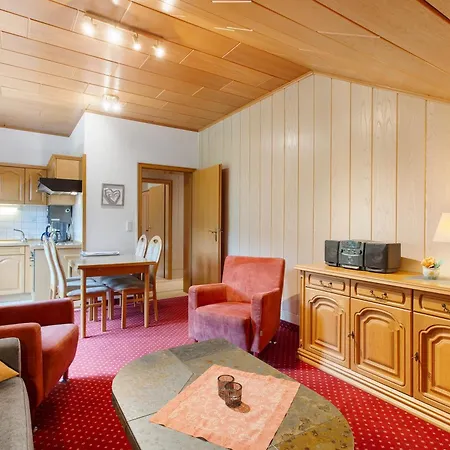 Апартаменти Haus Schoenblick
