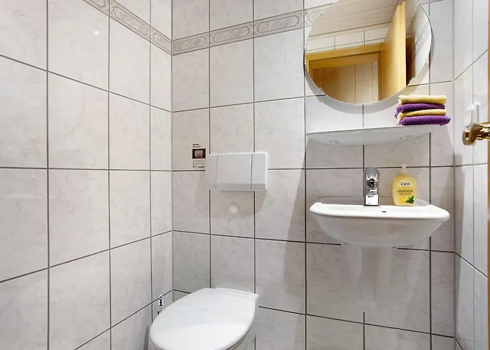 Haus Schoenblick 아파트 *