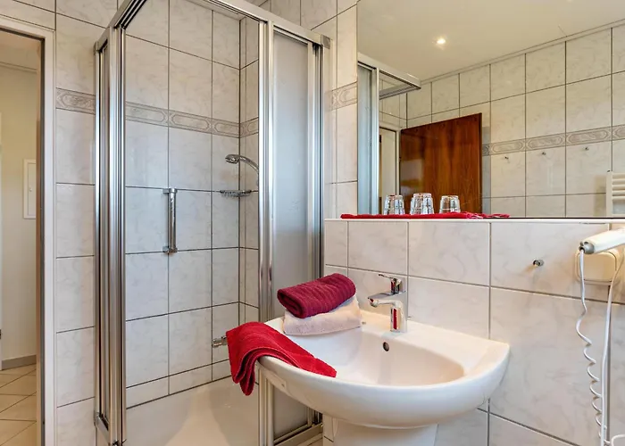 Haus Schoenblick 아파트 *